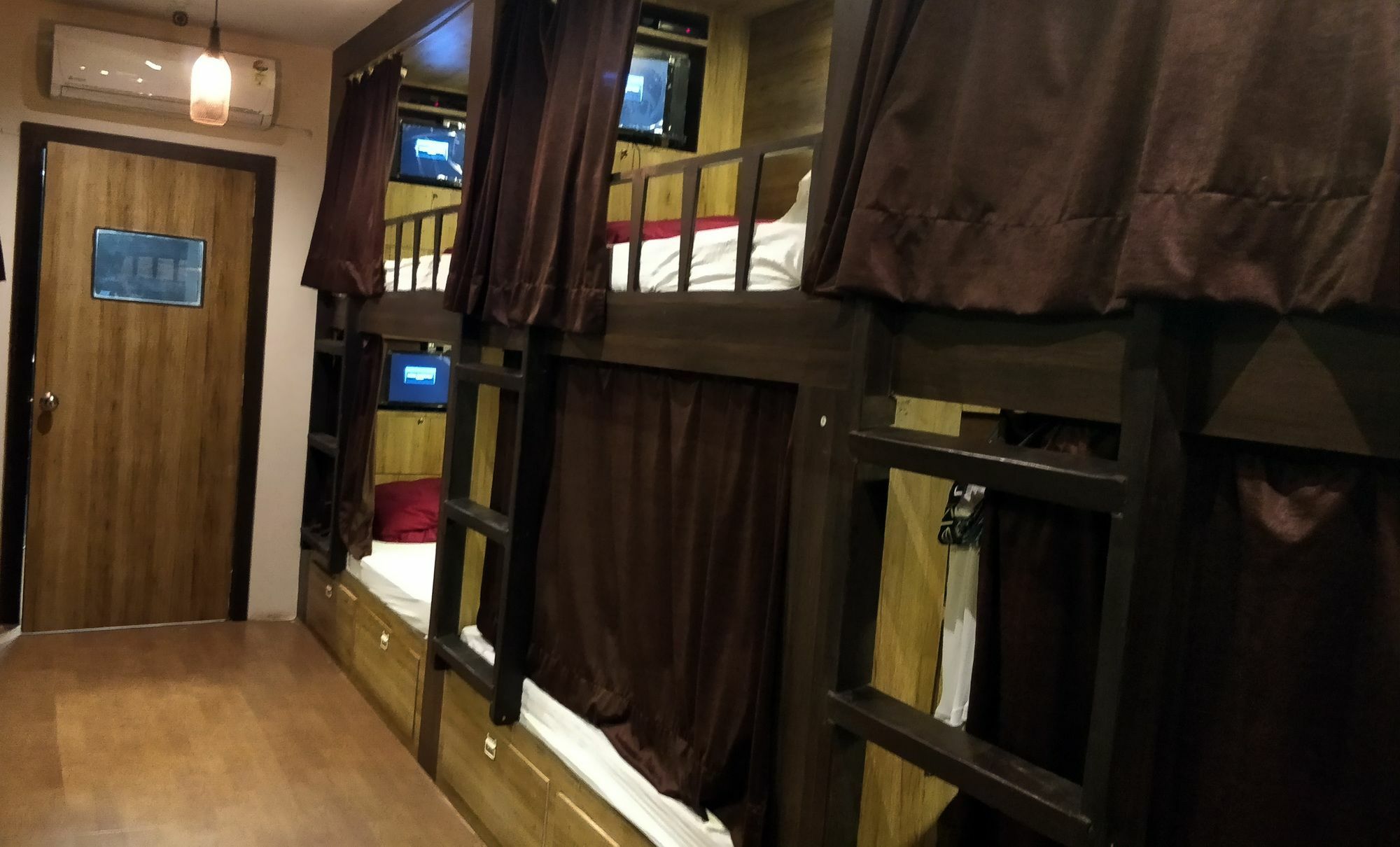Hilal Dormitory Mumbai Exterior photo